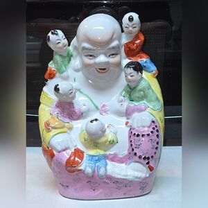 Vtg Chinese Porcelain Happy Buddha with Five Children 10x7x4"